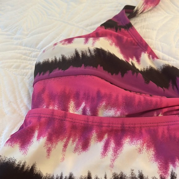 Converse Tankini Top / NWT - Picture 3 of 10